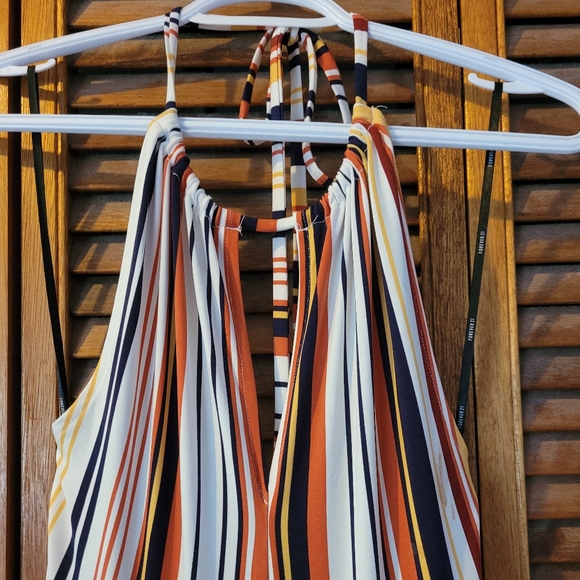 Retro Style Jumpsuit - Picture 3 of 8